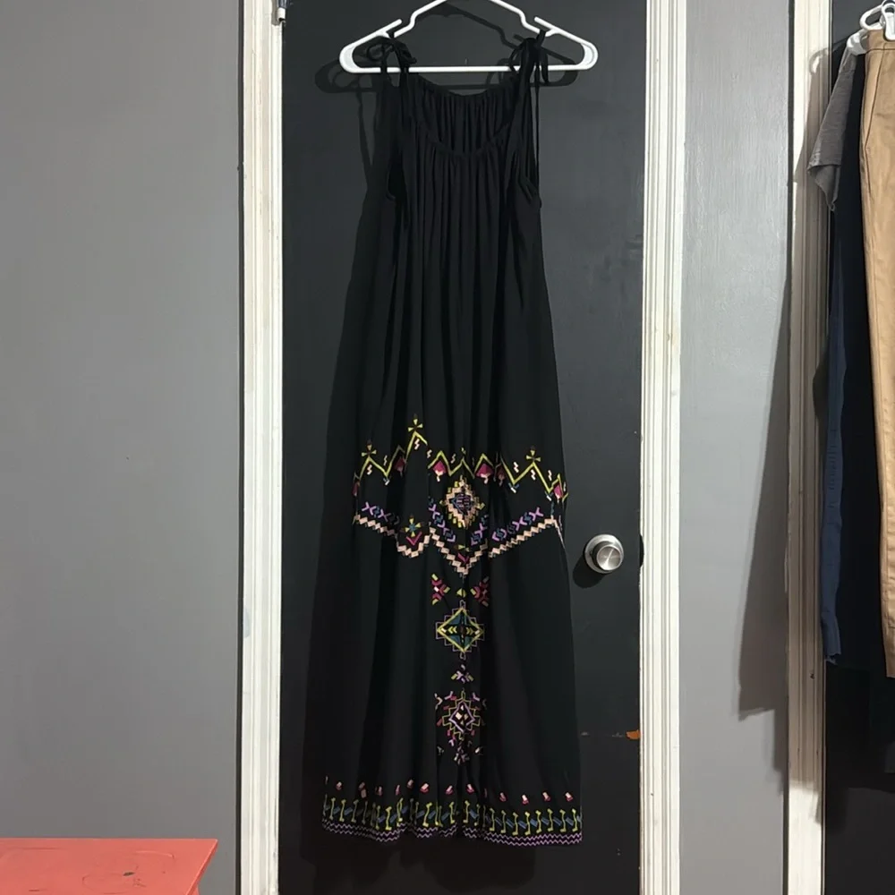 Anthropologie Embroidered Tie Strap Maxi Dress w/ Pockets Size: S - Picture 7 of 12